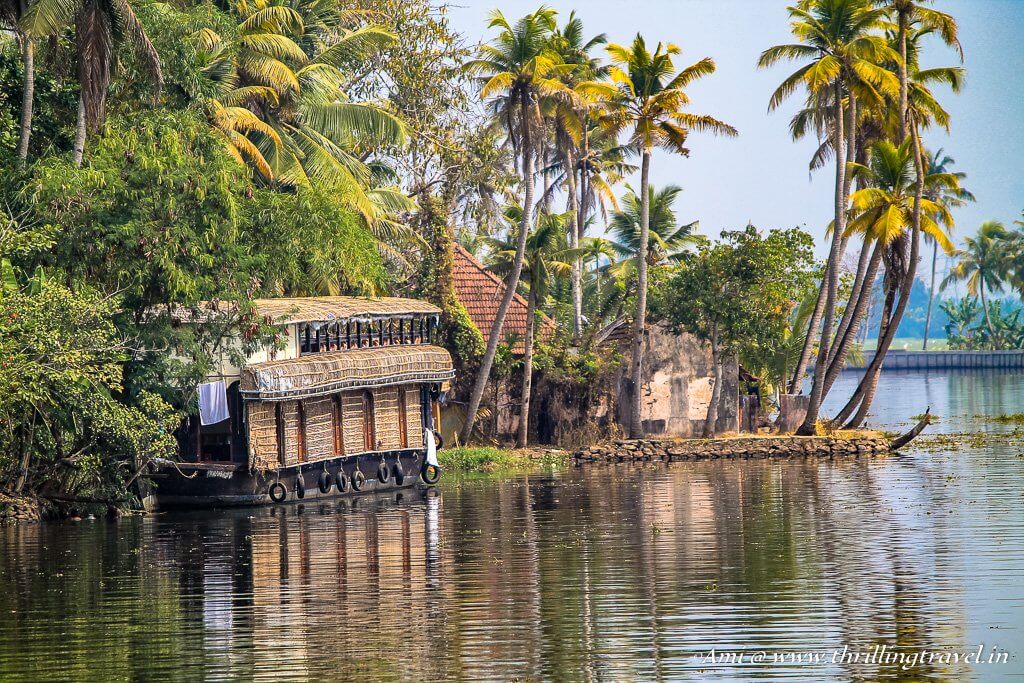 Kerala Backwaters: Houseboat Prices & Tips
